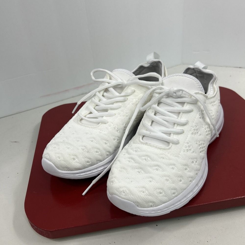 JOOMRA WOMENS WIDE TRAIL RUNNING SHOES BAREFOOT STYLE US 9.5 /EUR 40 White